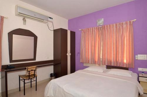 Service Apartments in J.P Nagar - Luxury Bedroom