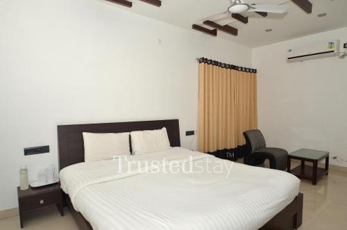 TrustedStay Service Apartments in Jubilee Hills, Hyderabad - Bedroom