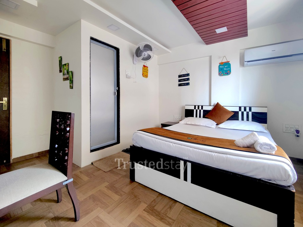 Master Bed Room | Trustedstay  Service Apartments in mumbai
