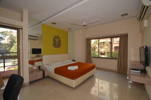 service apartment is Kalyani nagar, Pune, Bedroom